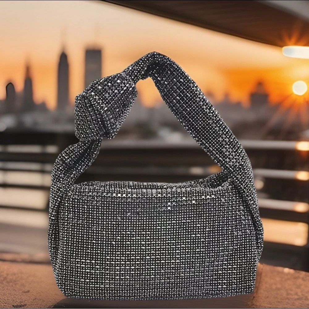 A-14 Urban Expressions Women's Quinn Bag- Black - BRAND NEW